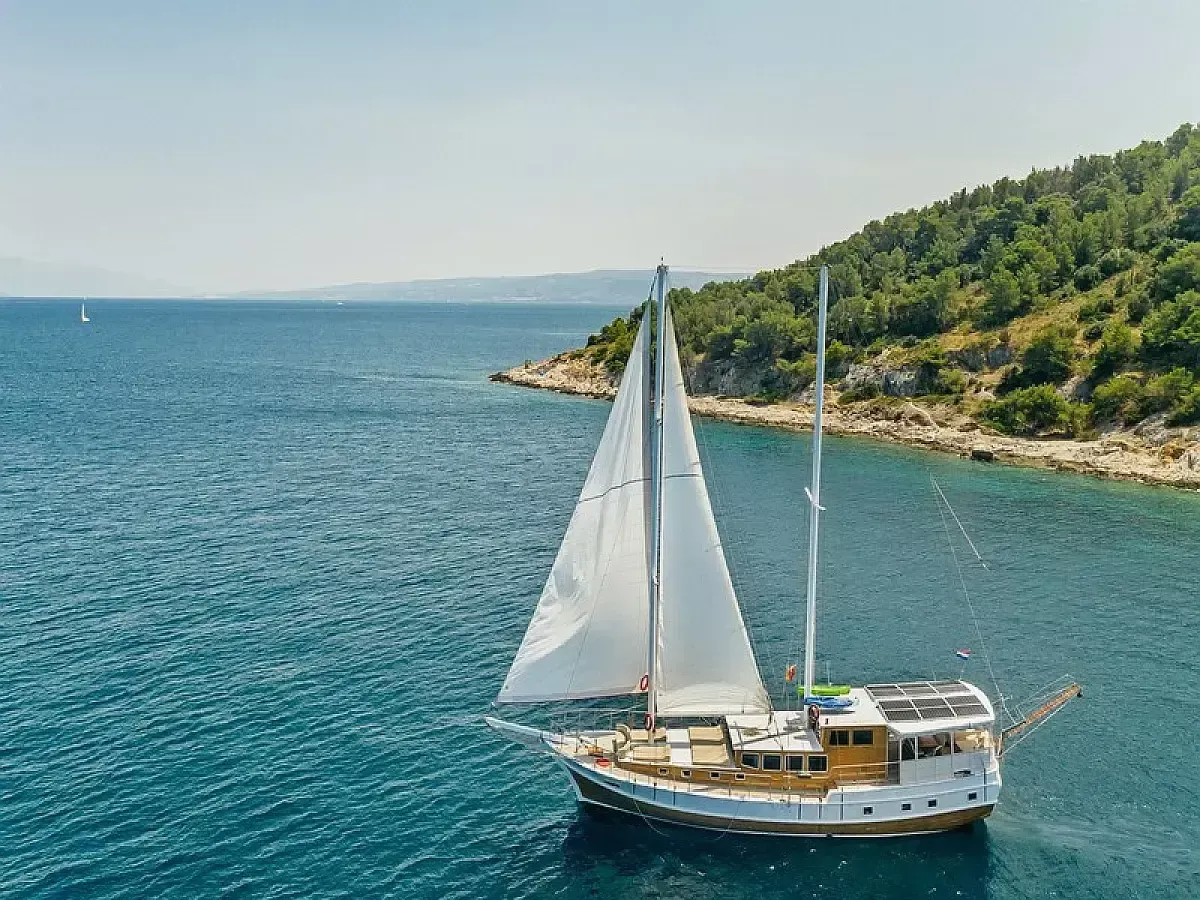 Explore Kastela on a 24m Rental Gulet