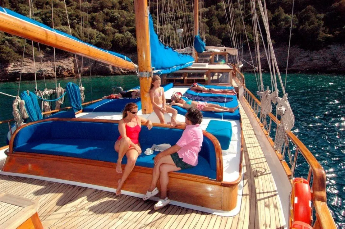 Rent a 27m 6 Cabin Gulet in Mykonos City