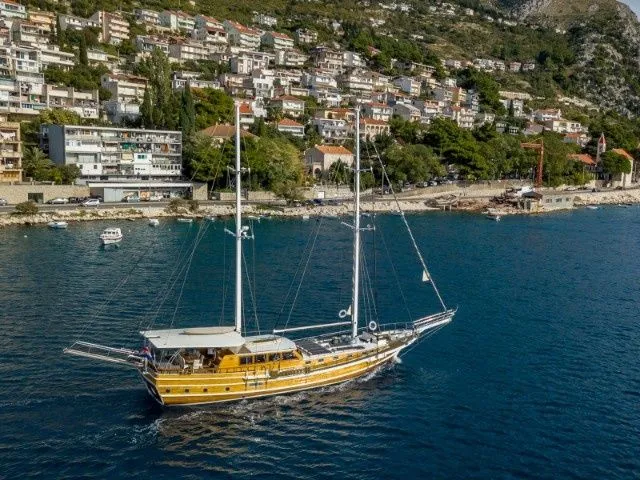 Чартер Andejo - 5