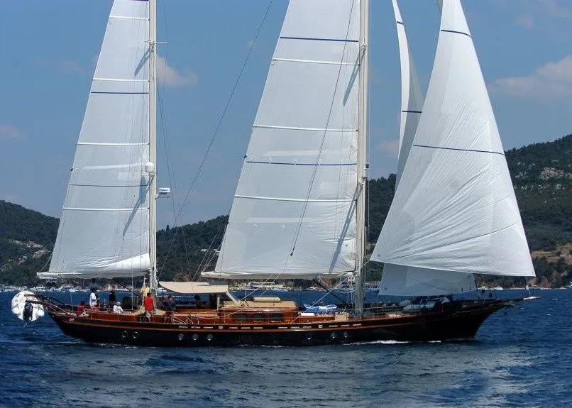 Ilios Charter Boat - 4