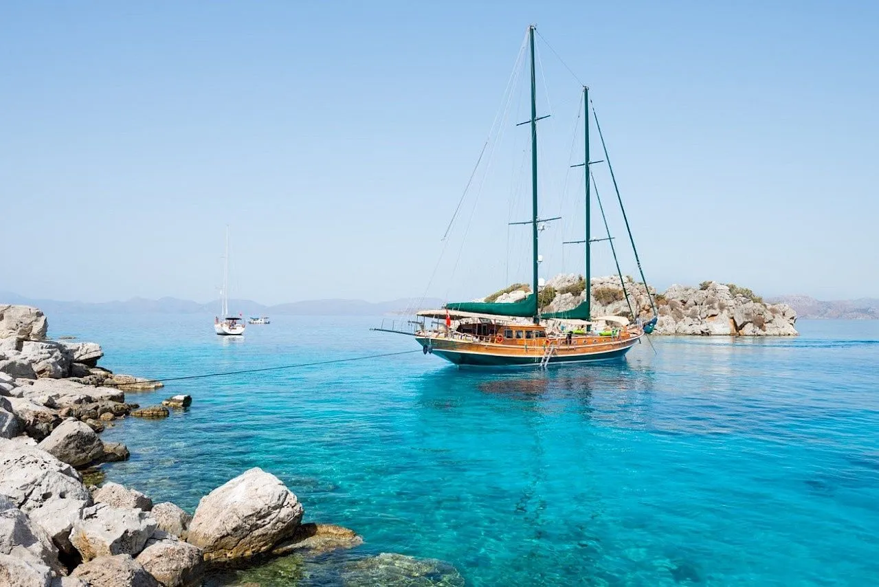 Ros Mare Charter Boat - 4