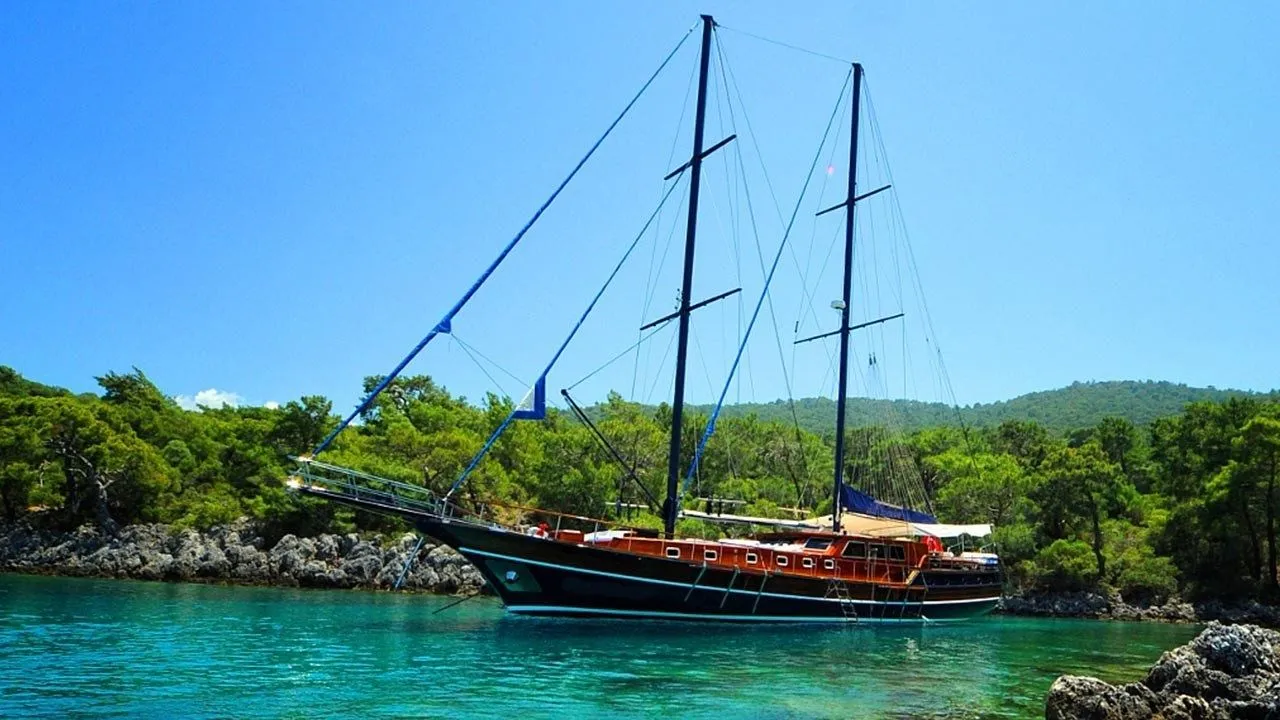 Blue Capricorn Kiralık Teknesi - 3