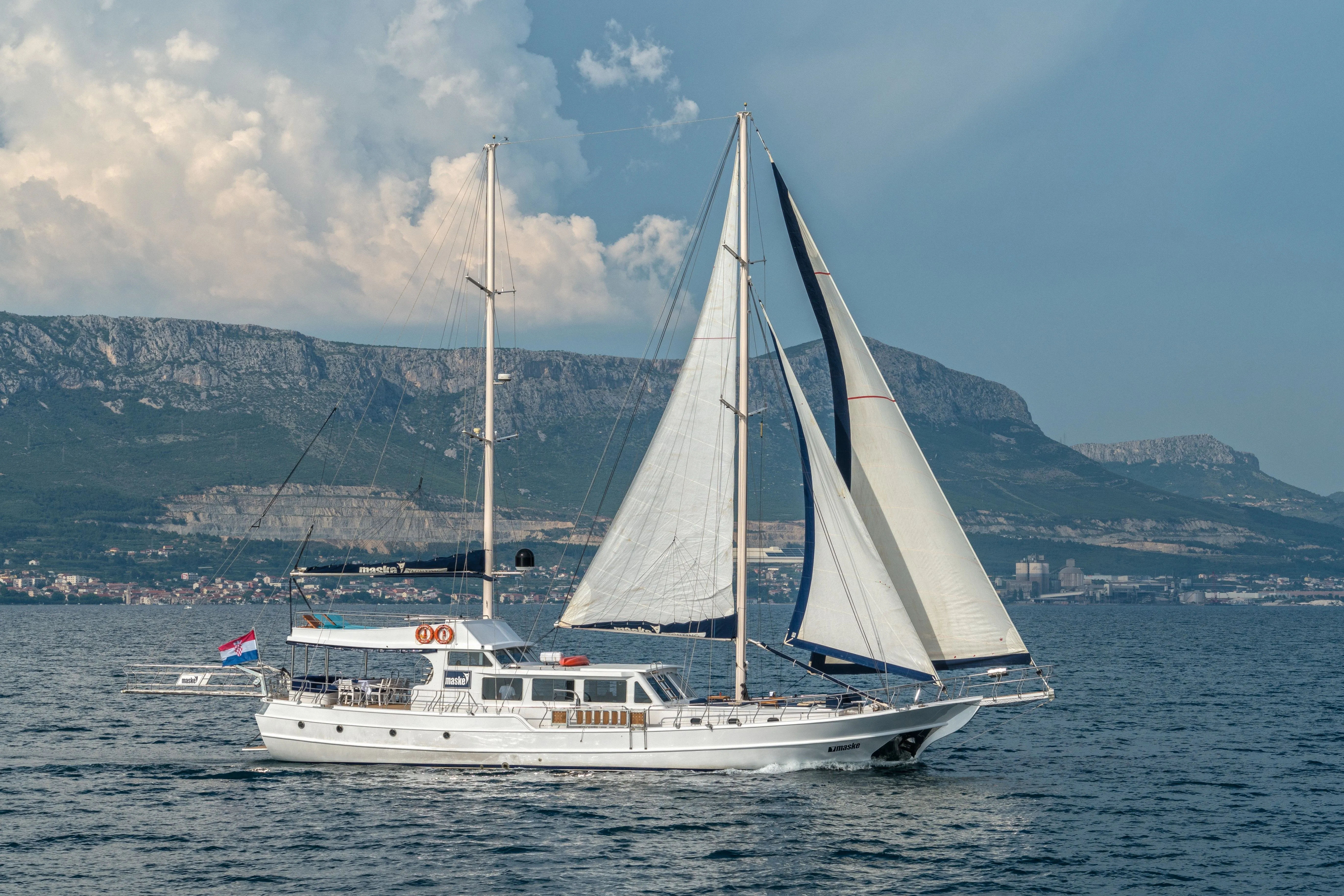 27.5m Kastela Gulet Hire