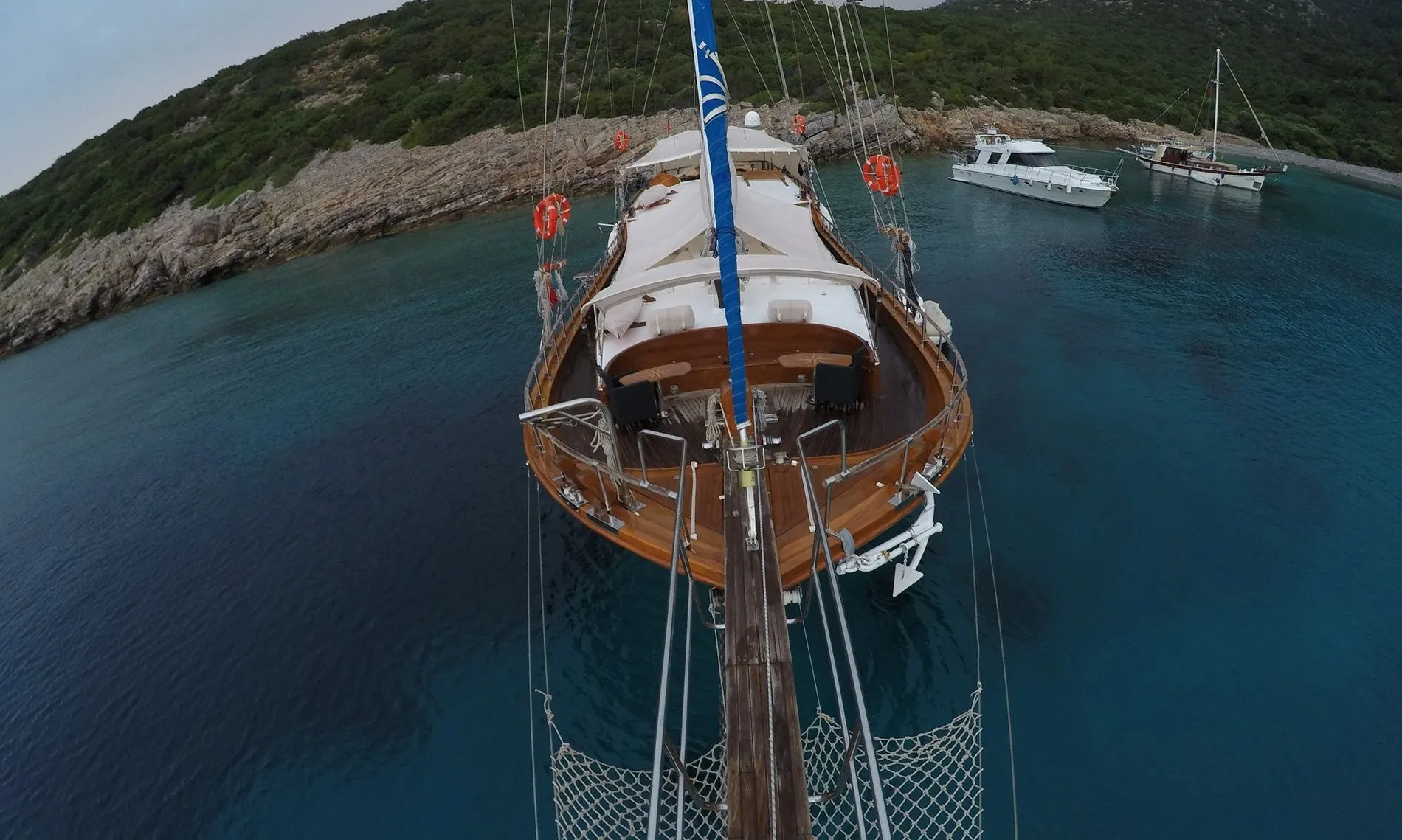 Jasmin 1 Charter Boat - 4