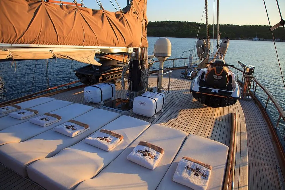 Rent a 28m 4 Cabin Gulet in Split