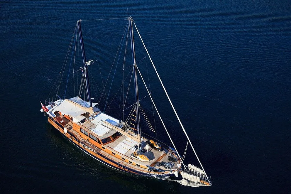 Rent a 28m 4 Cabin Gulet in Split