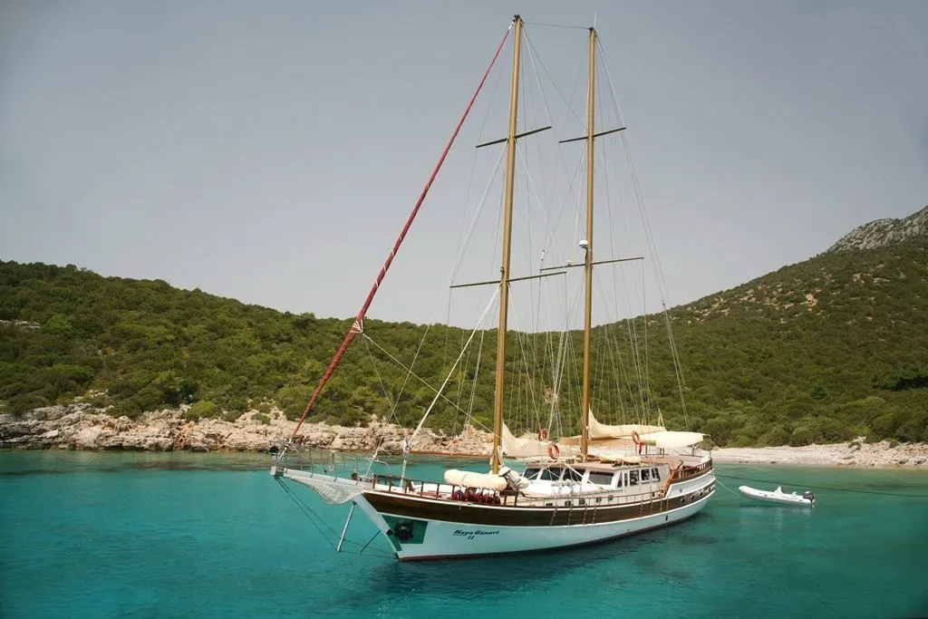 Kaya Guneri 2 Charter Boat - 3