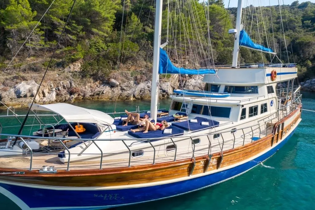 Saint Luca Charter Boat