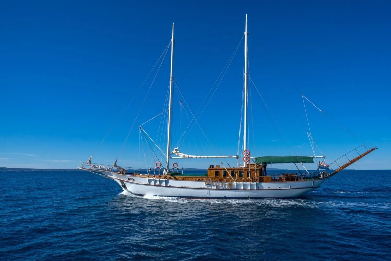 Rent a 30m Gulet in Stobreč