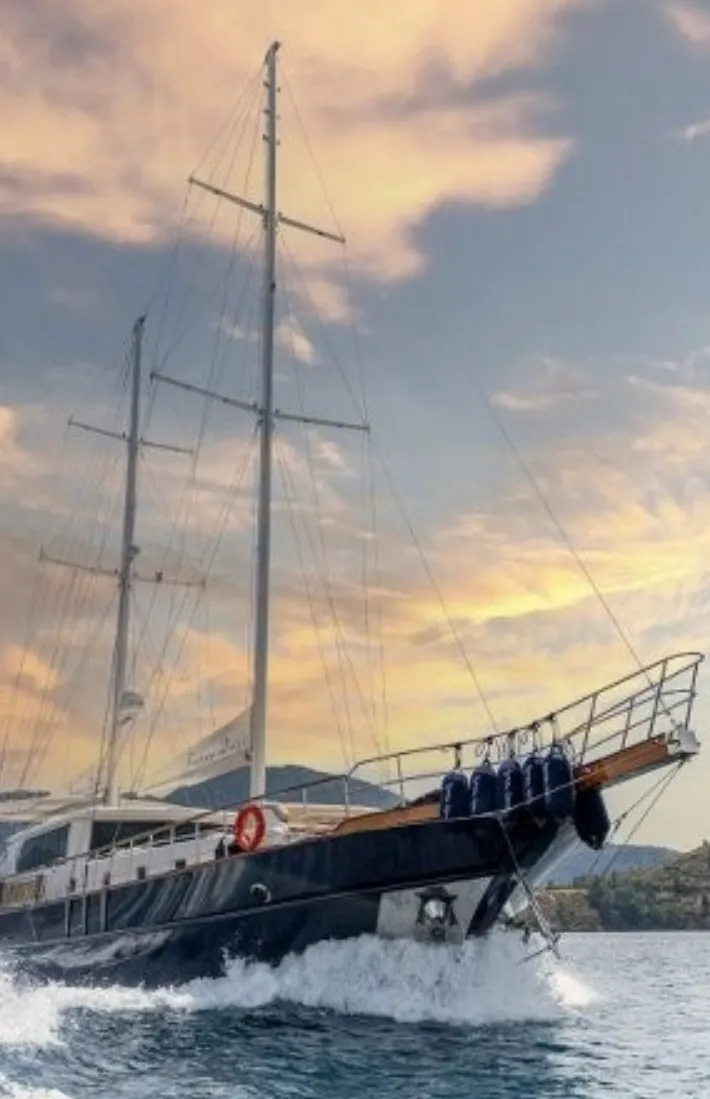 Happy Days Charter Boat - 5