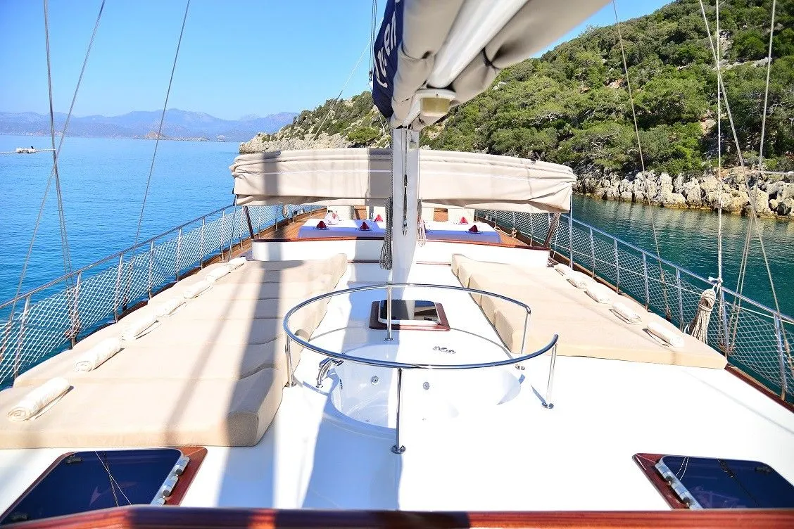 Charter a 30m Boat in Göcek