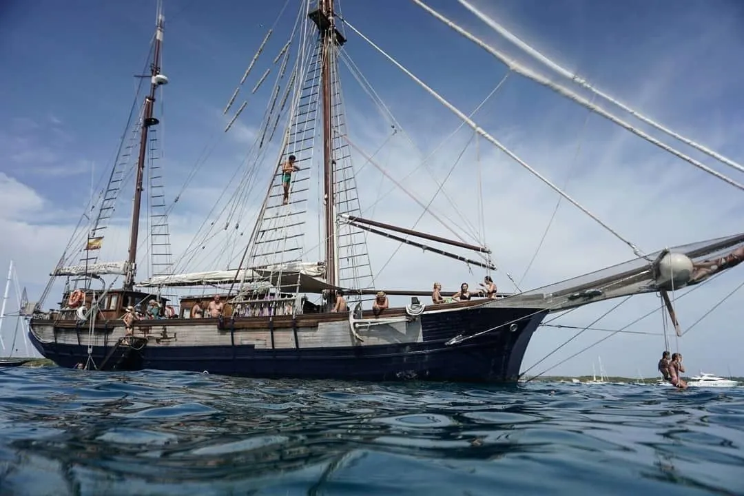 Rafael Verdera Charter Boat