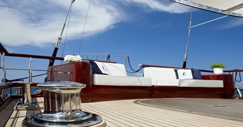 Iraklis L Charter Boat