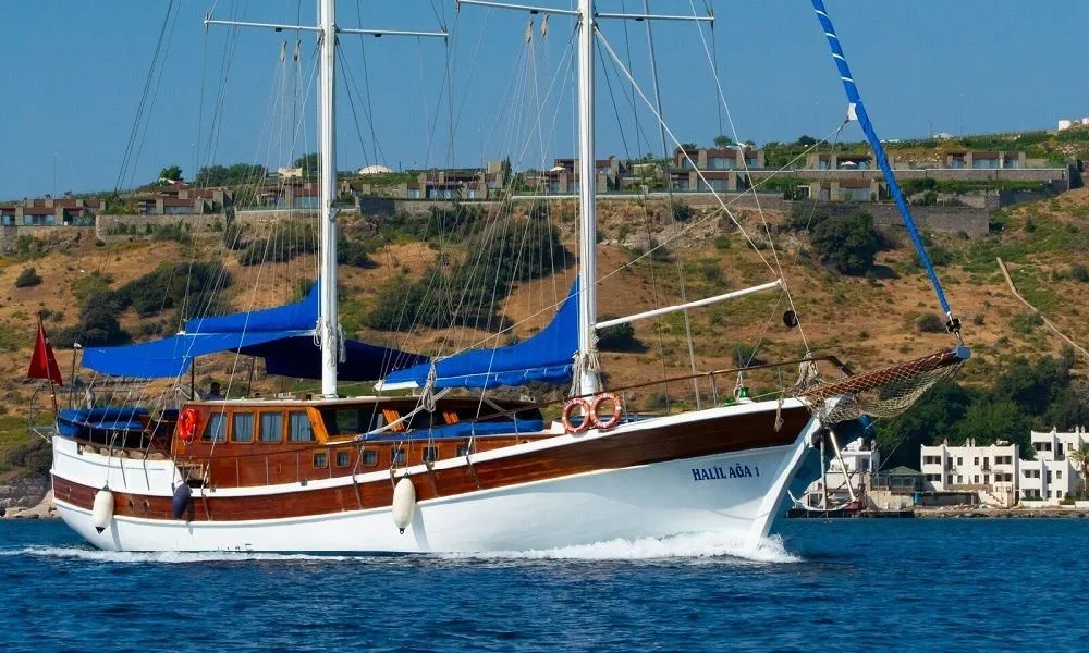 Halil Aga 1 Charter Boat - 1
