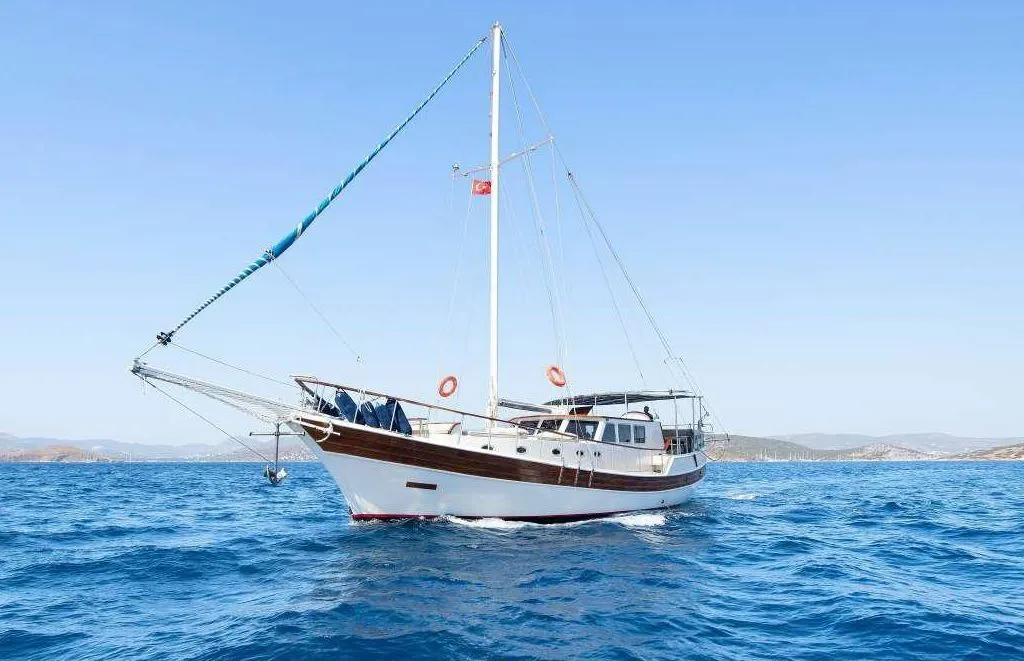 Karaca 4 Charter Boat - 1