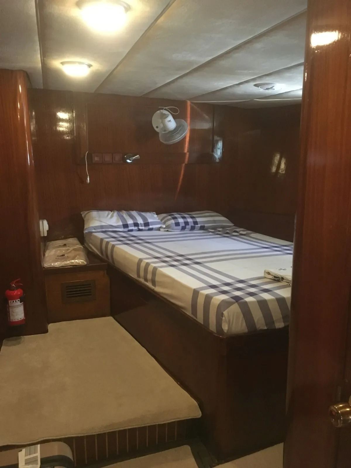 Seal 1 Charter Boat - 2
