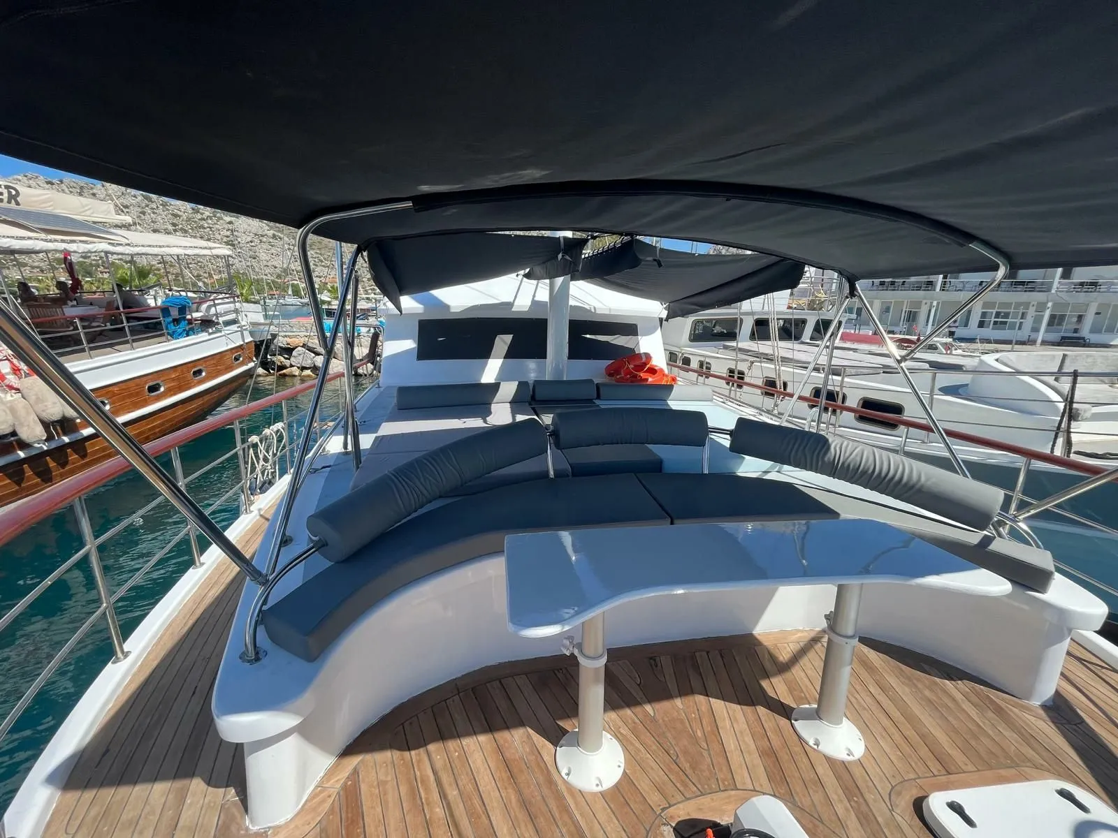 Devrim Charterboot - 3