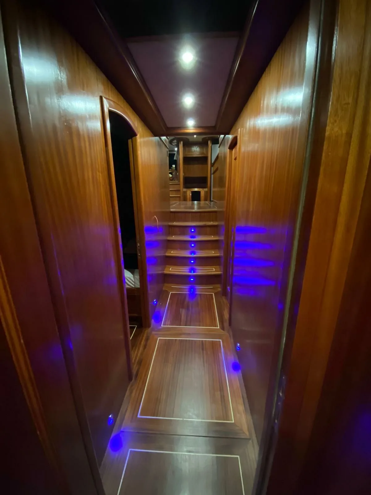 Чартер La Vie - 5