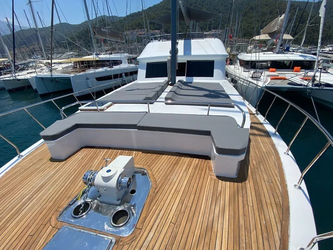 Чартер Albatros M - 5