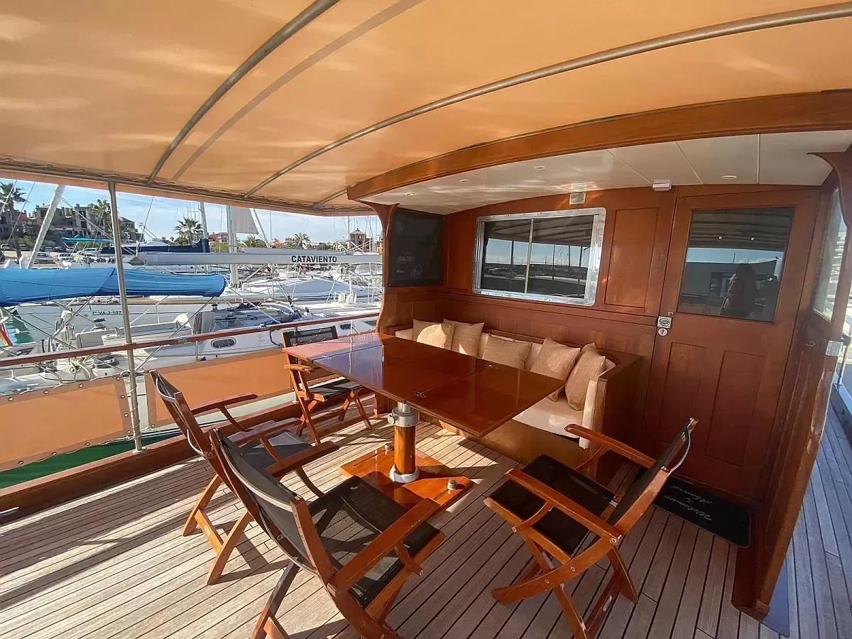 Silver Romance 58 Charter Boat