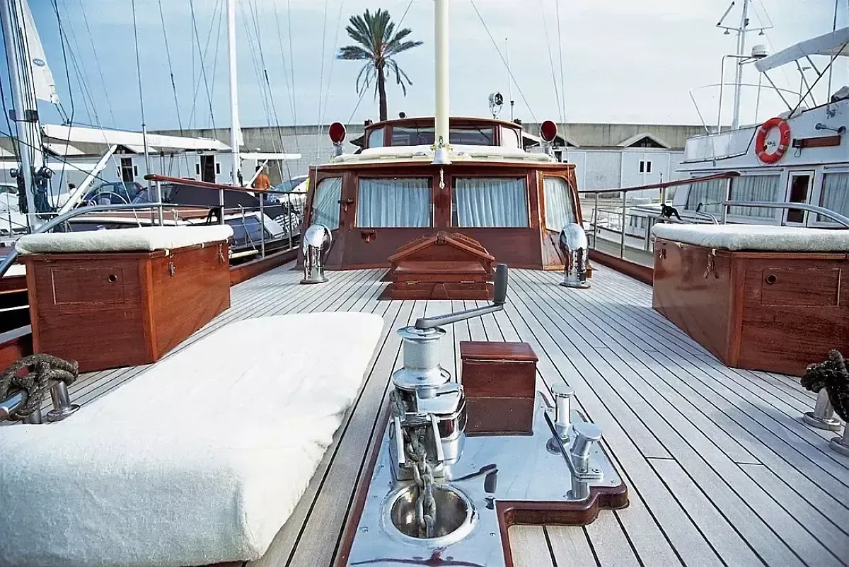 Silver Romance 58 Charter Boat