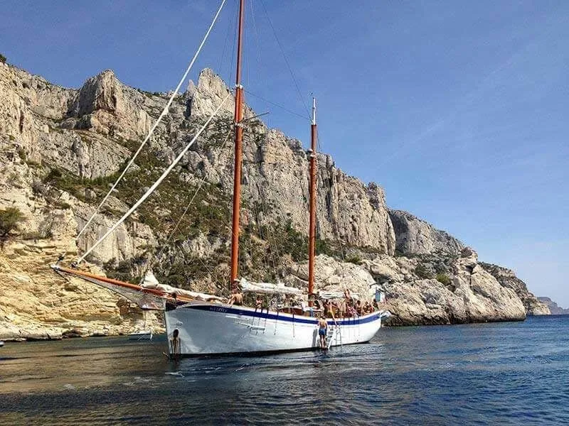 Alliance Charter Boat