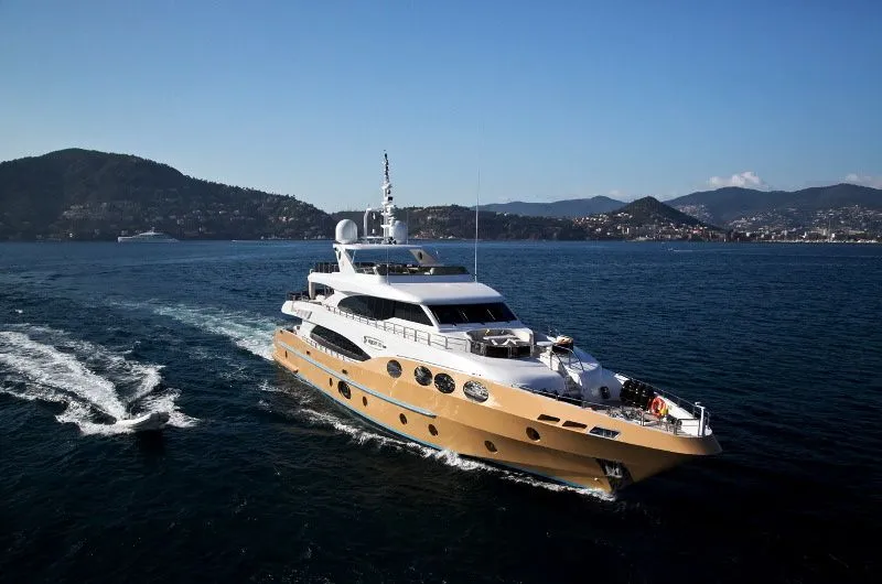 Marina Wonder Charter Boat