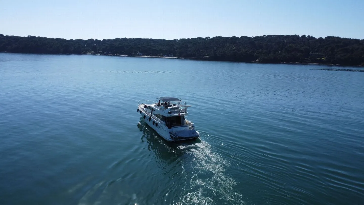 Sarl Charterboot - 5