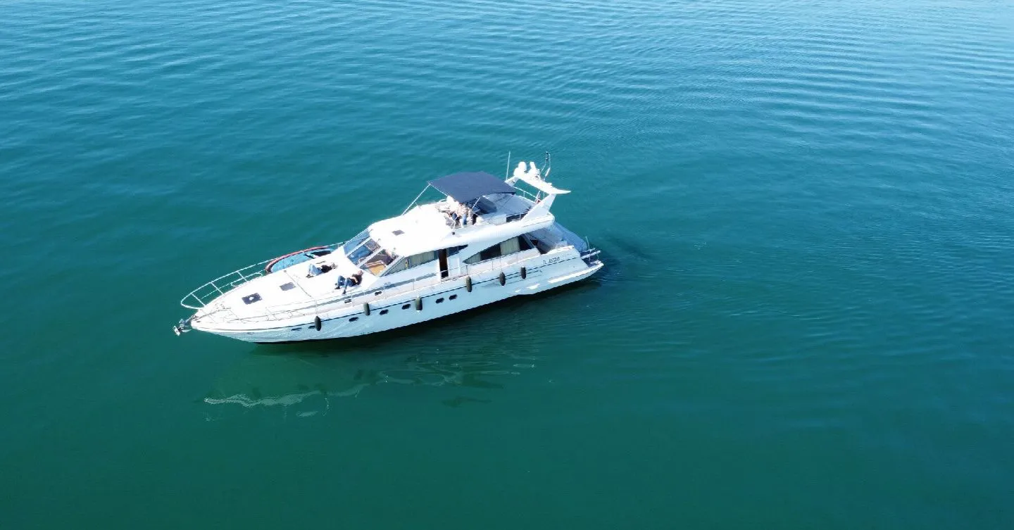 Sarl Charter Boat