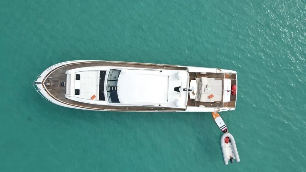 Neree Charter Boat