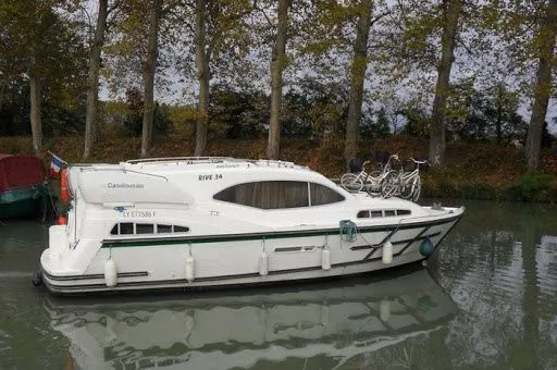 10.5m Agde Boat Hire