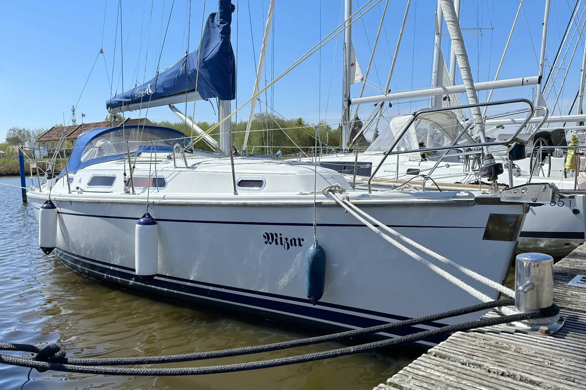 Mizar Charter Boat