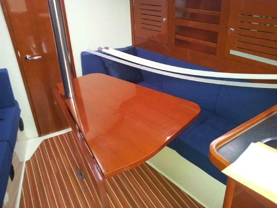 Tendance 3 Charter Boat