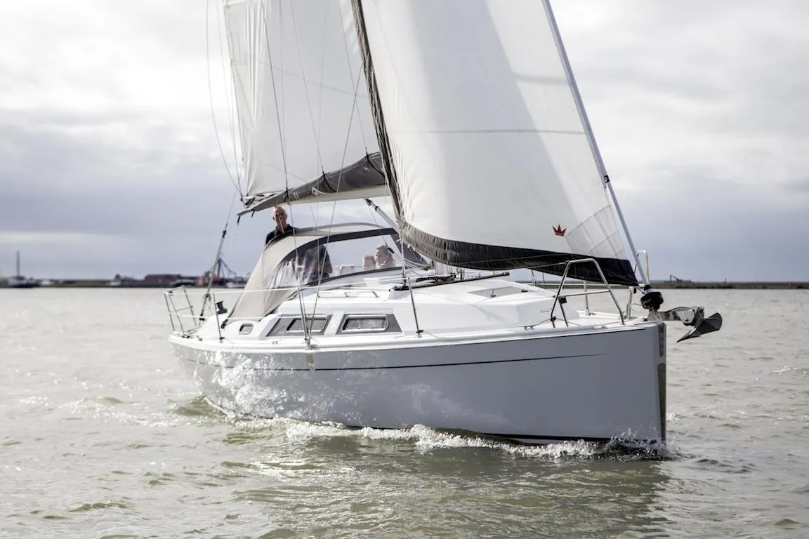 Boot - Charter a 9.98m 2 Cabin Sailing Yacht in Lelystad