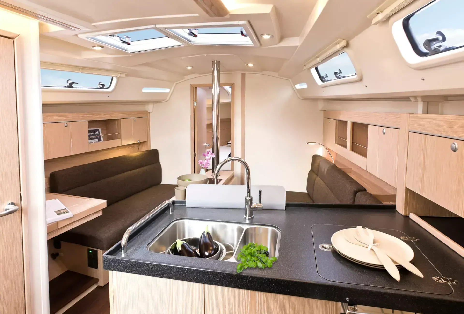 Seta Charter Boat