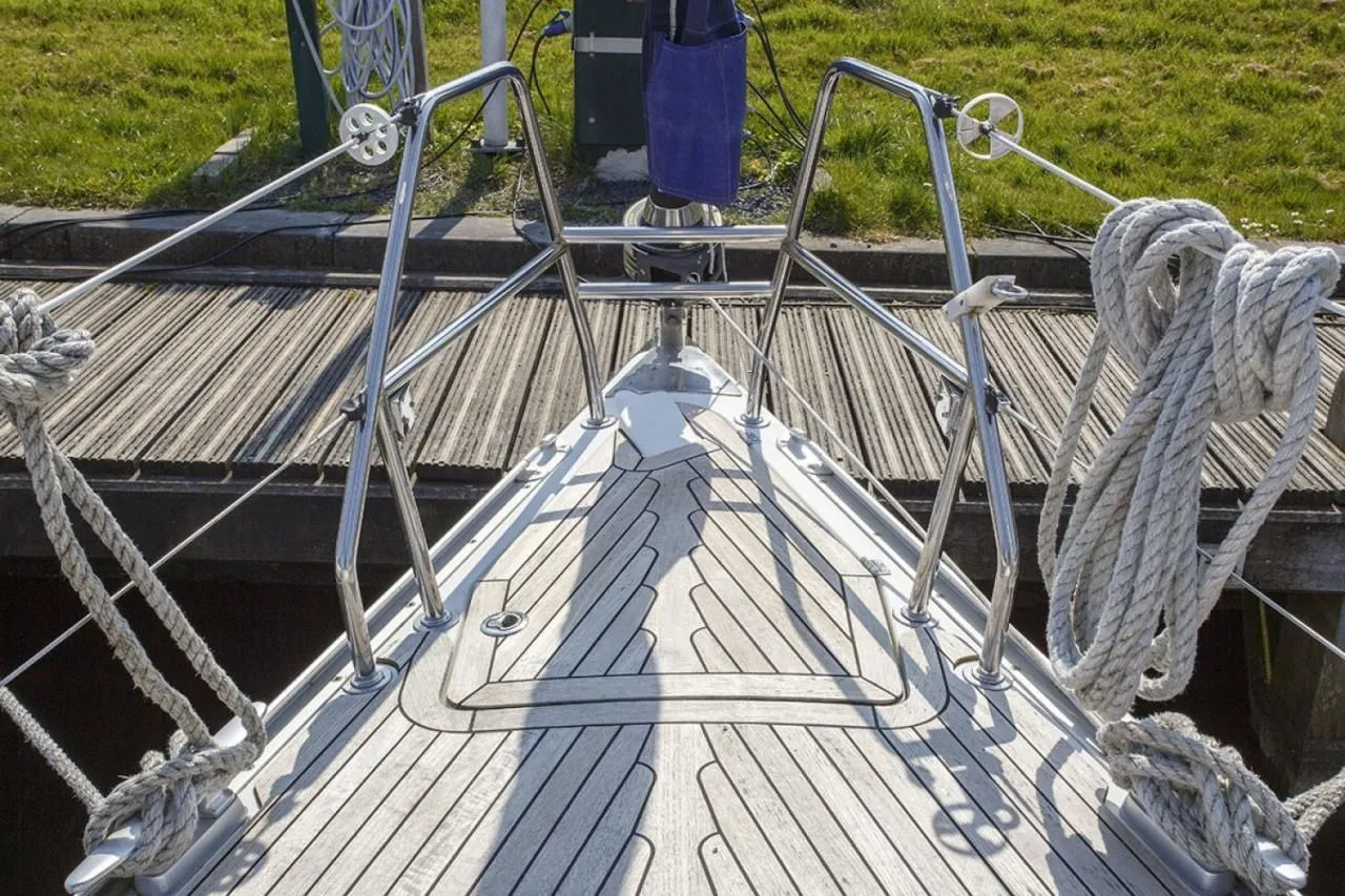 Rent a 10.59m Boat in Kortgene