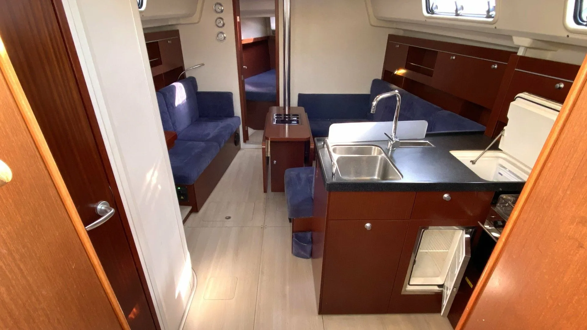 Rent a 11.4m Sailing Yacht in Barth