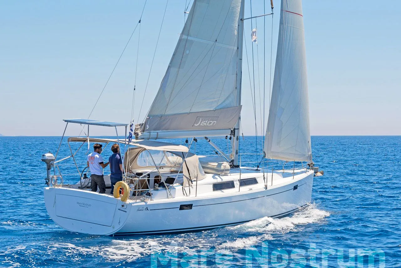 Explore Volos on a 11.59m Rental Sailing Yacht Hanse 385