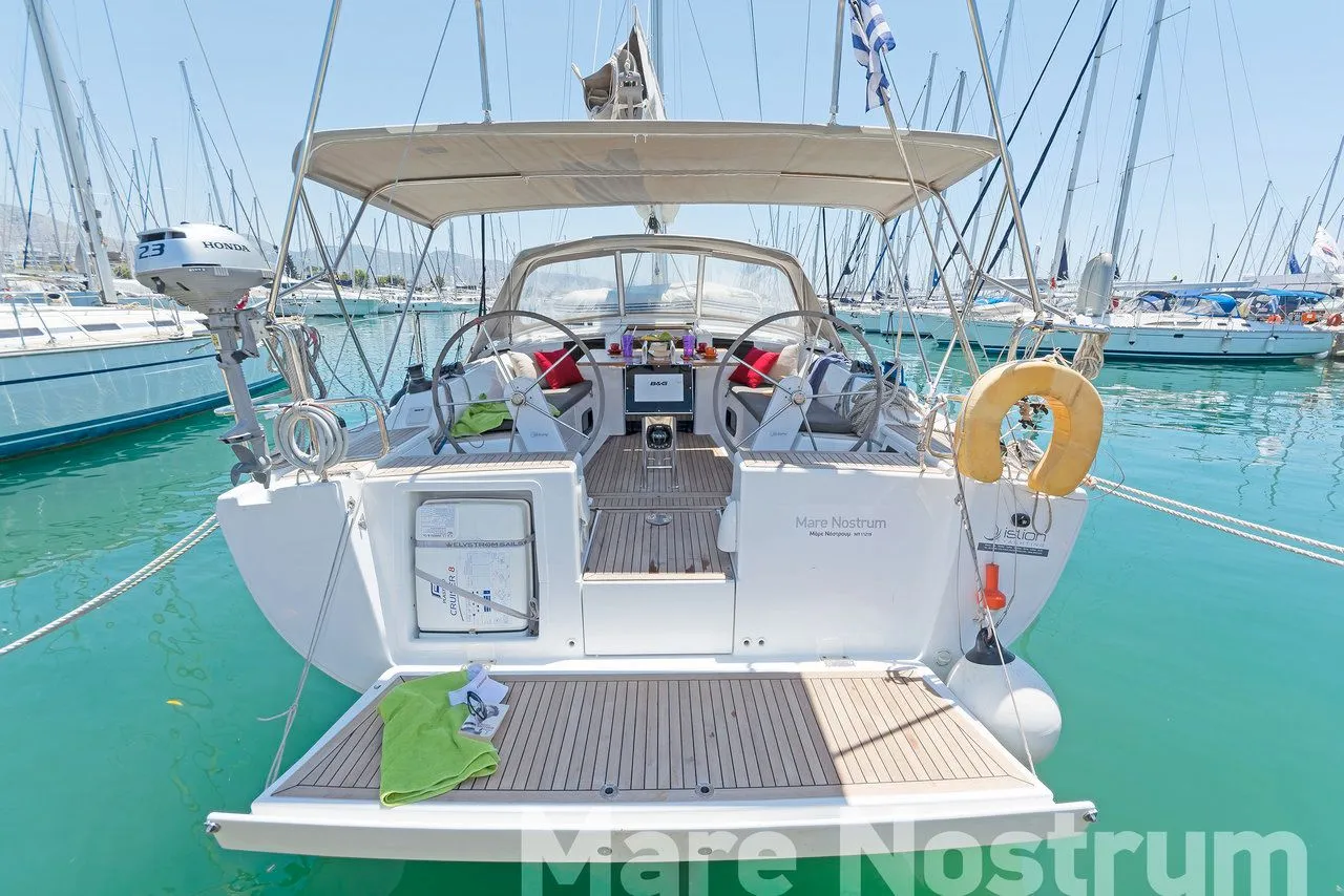 Explore Volos on a 11.59m Rental Sailing Yacht Hanse 385
