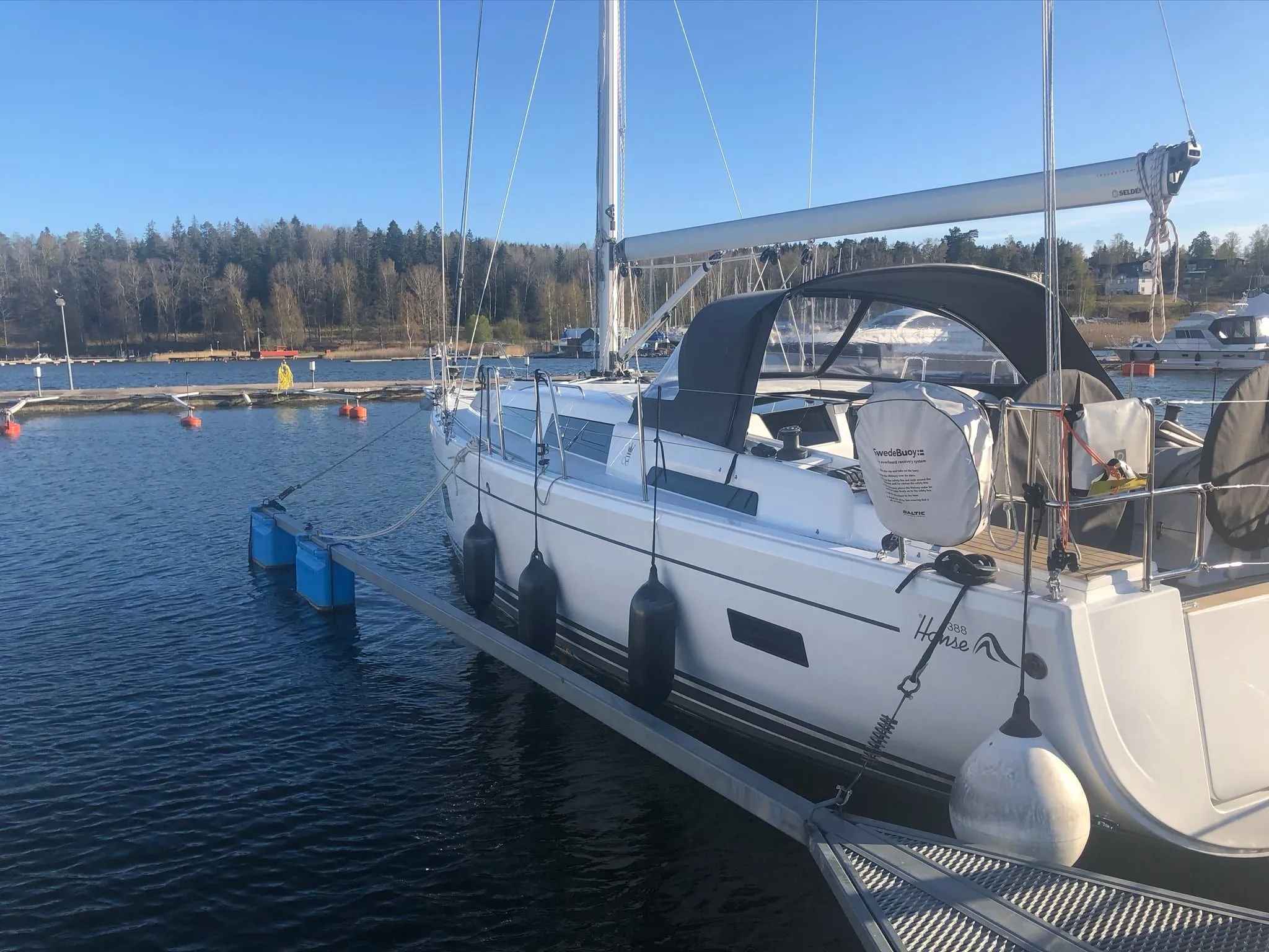 11.4m Åkersberga Sailing Yacht Hire