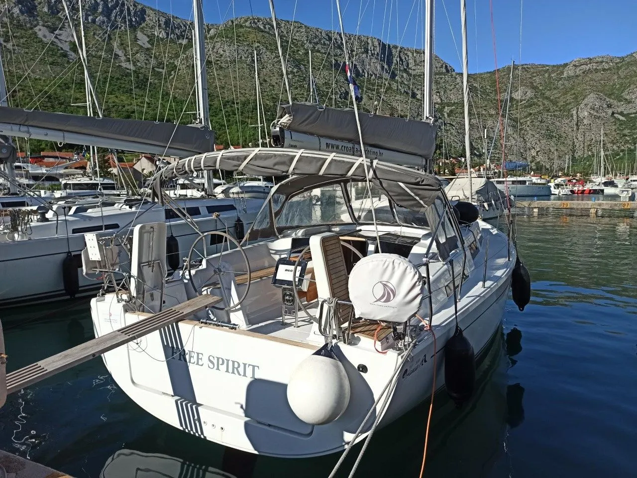 Free Spirit Charterboot - 3
