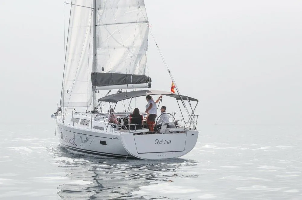 Rent a 11.4m Hanse 388 Sailing Yacht in Valencia