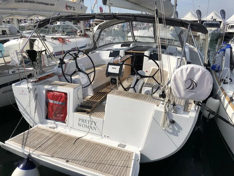 Pretty Woman Charter Boat