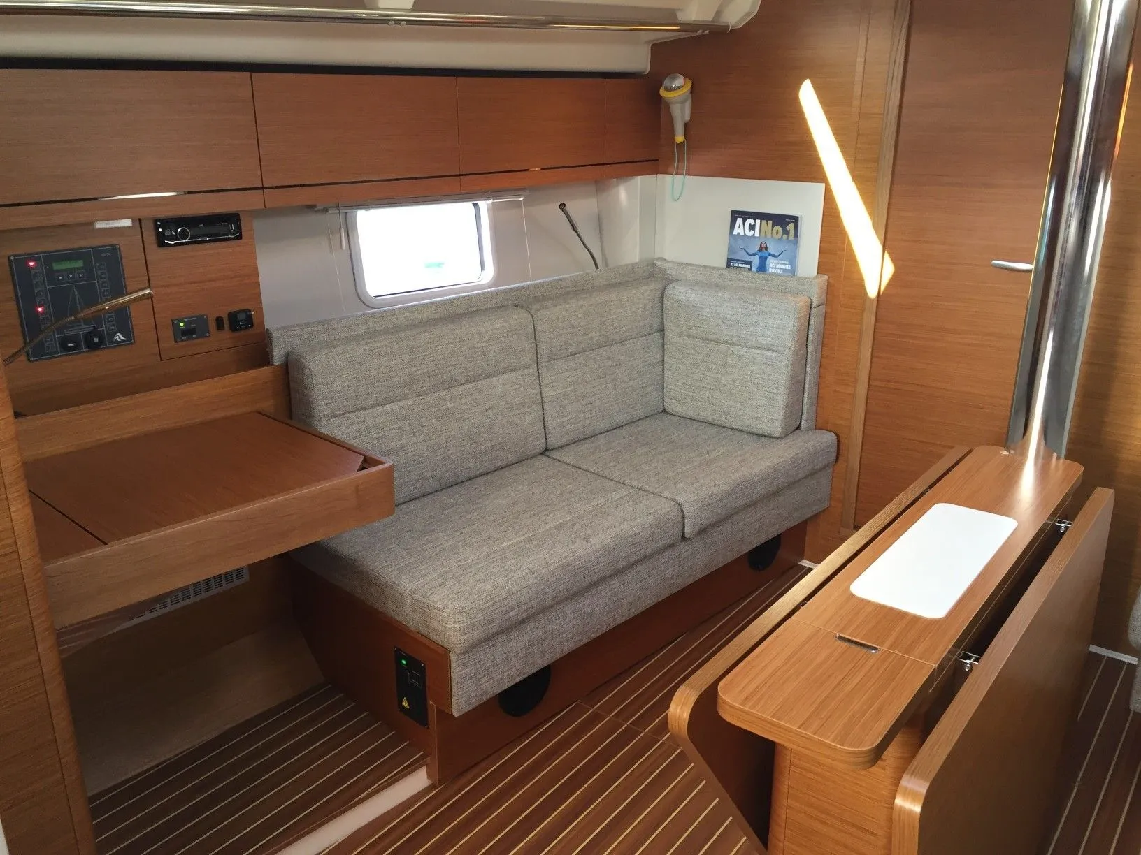 12.4m Rogoznica Boat Hire