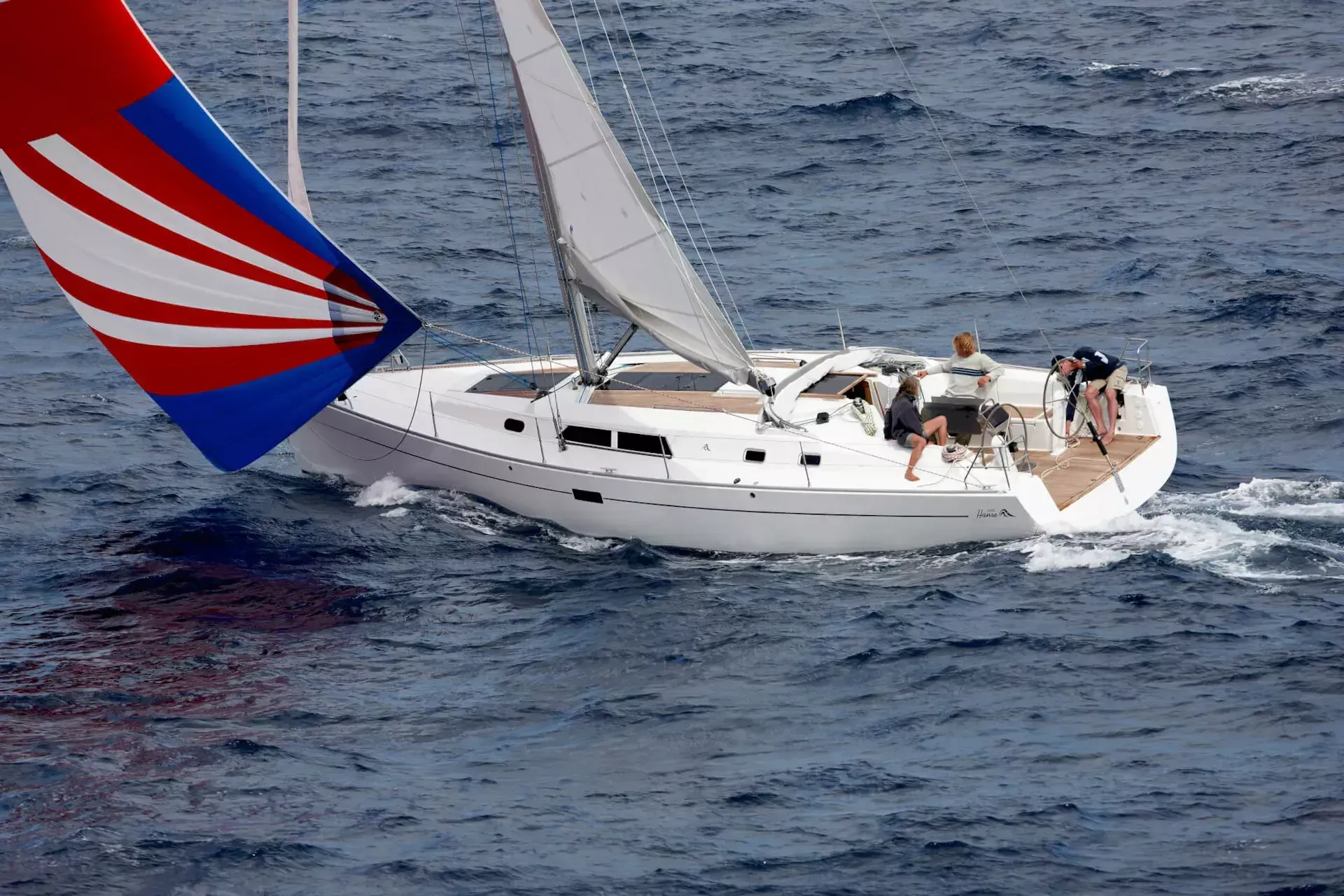 Rent a 13.3m Hanse 430 in Piraeus