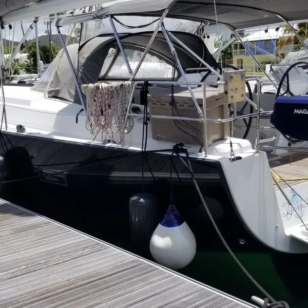 Rent a 13.52m Hanse 445 Sailing Yacht in Road Town
