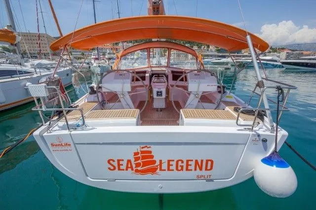 Boot - Rent a 13.95m Hanse 455 Sailing Yacht in Split