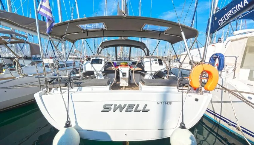 Чартер Swell - 3