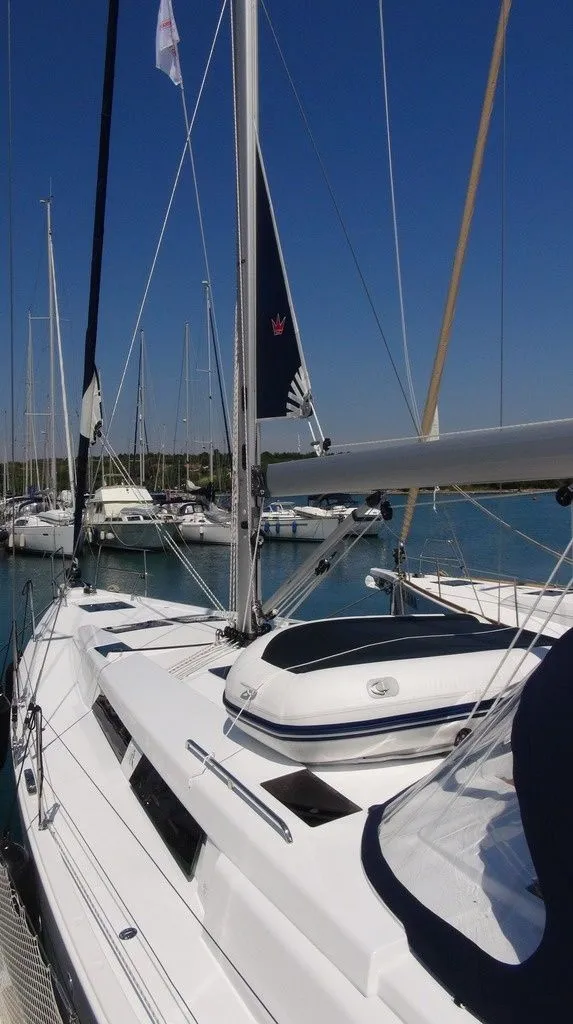Vitae Charter Boat