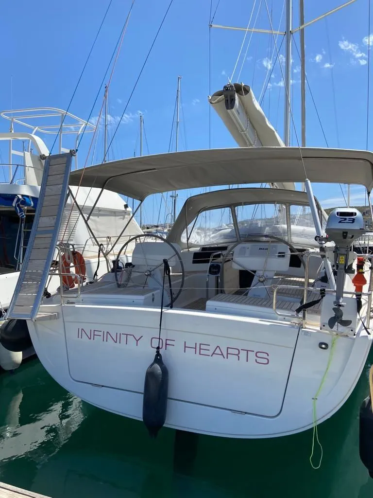 Infinity of Hearts Kiralık Teknesi - 1